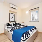 Charlie's House Apartament *