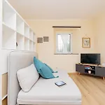 Charlie's House Apartament Como